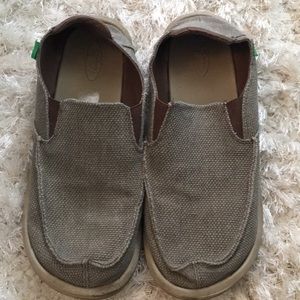 Men’s Sanuk shoes